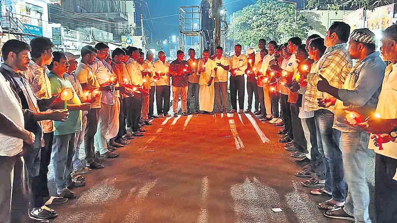 నిప్పుల కొలిమిలా ‘కుమ్మెర’.. పసిబిడ్డ మృతి ఘటనపై నిరసనల వెల్లువ