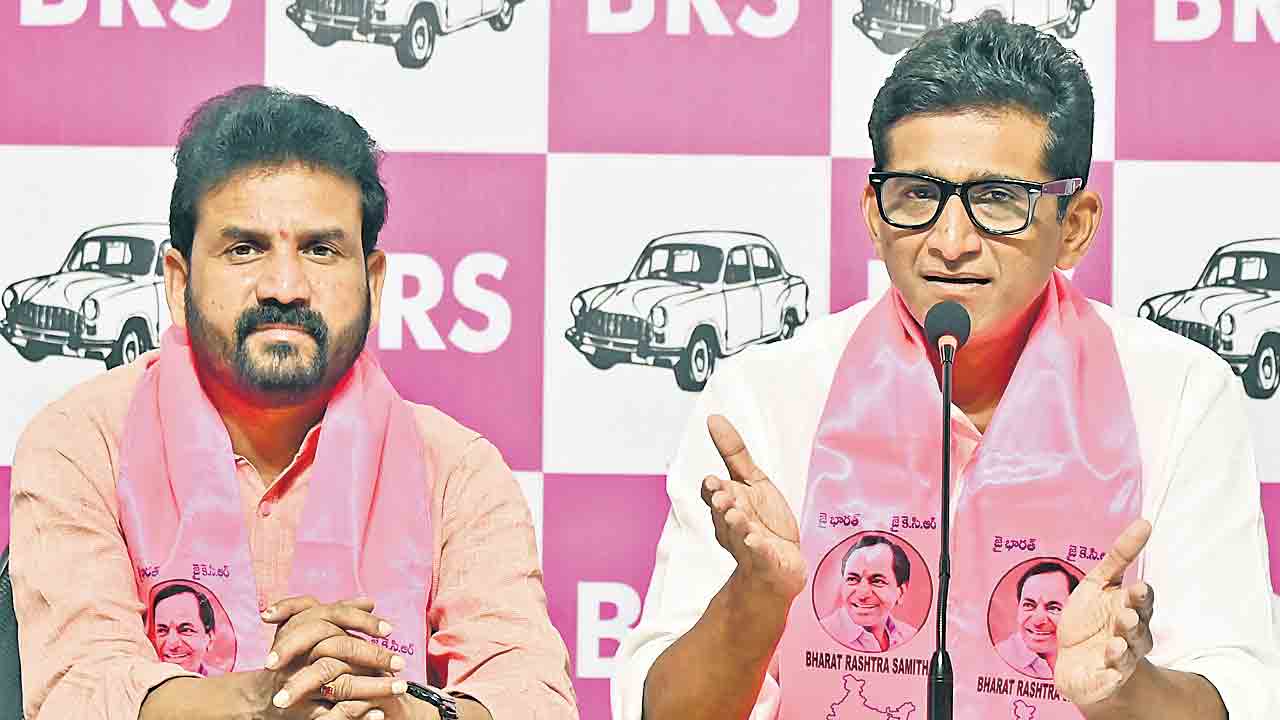 అభివృద్ధిని విస్మరించి డైవర్షన్‌ పాలిటిక్స్‌