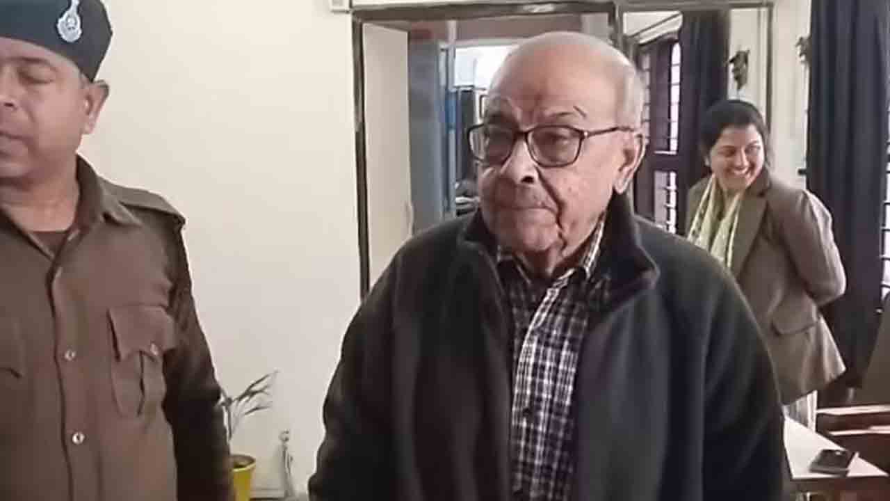 25 రోజులు డిజిటల్‌ అరెస్ట్‌.. 2.5 కోట్లు దోపిడీ