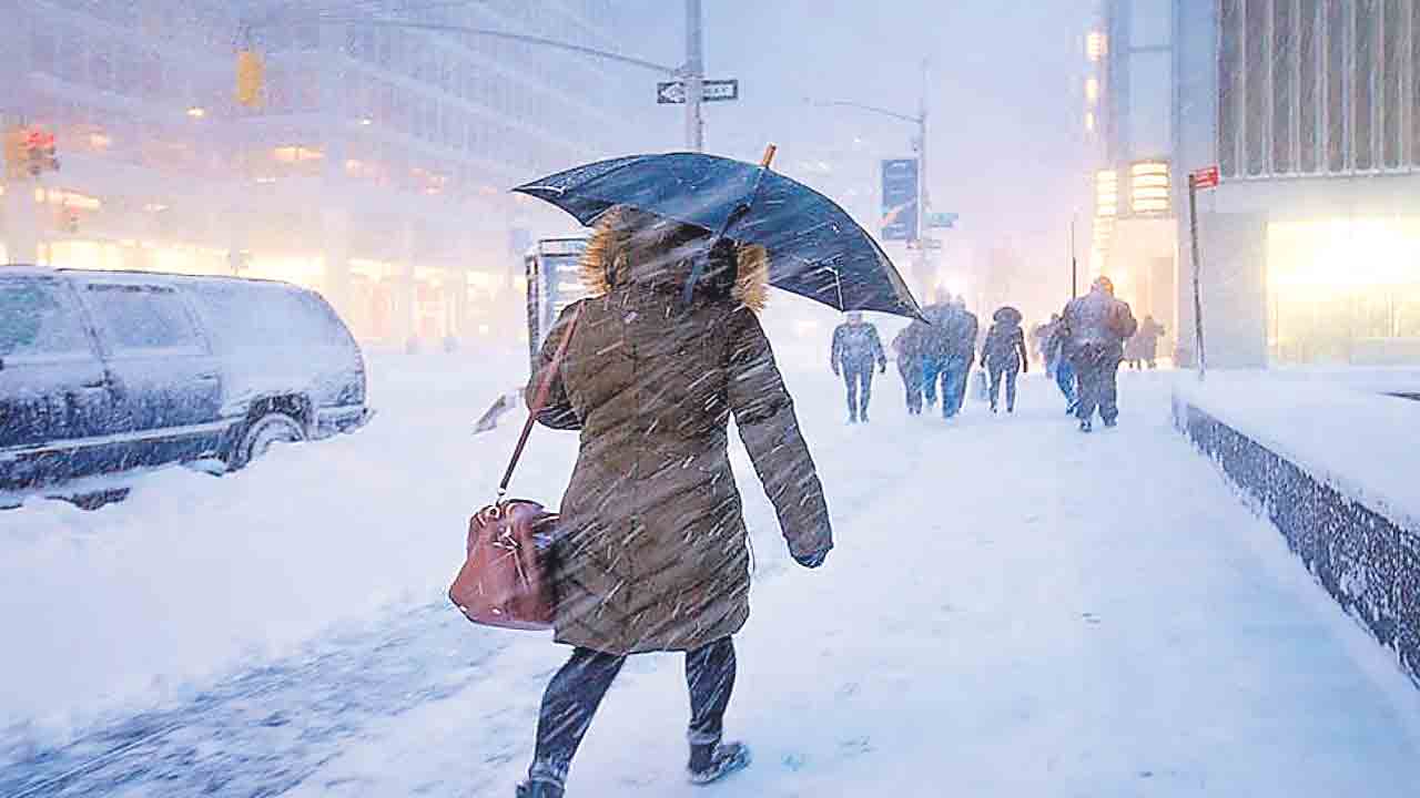 అమెరికాలో మంచు తుఫాన్‌ బీభత్సం