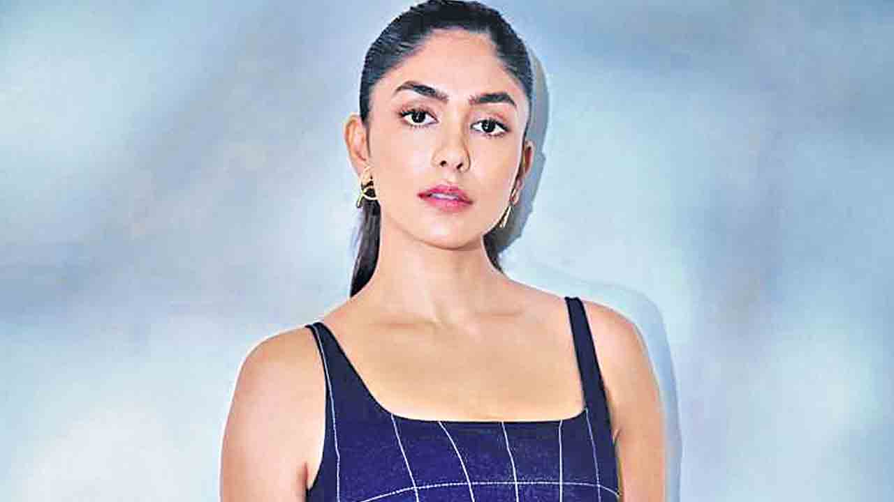 ఏడుస్తూనే నిద్రపోయేదాన్ని!