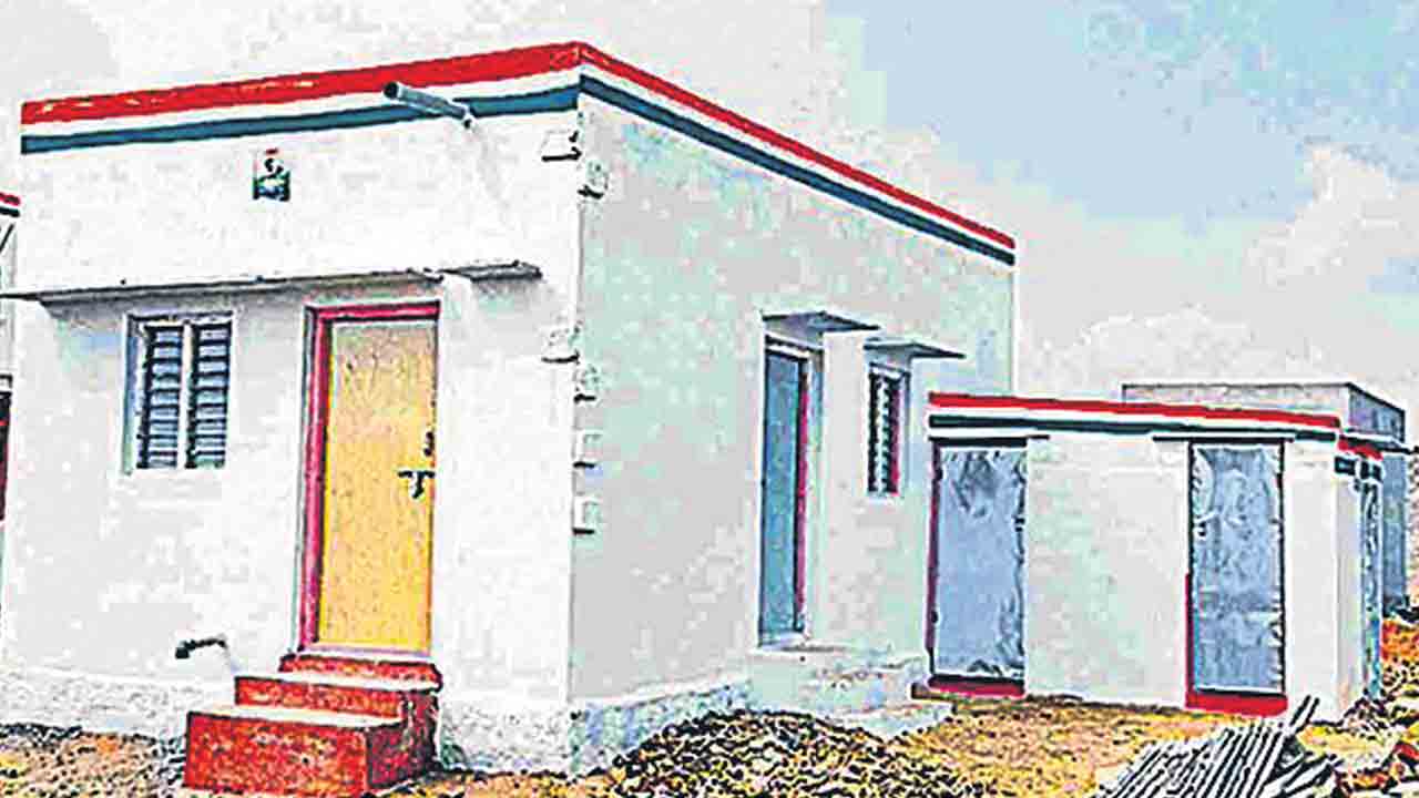 ఇందిరమ్మ ఇండ్లు ముందుకు సాగేనా.. అడియాశలైన రాష్ట్ర సర్కార్‌ ఆశలు