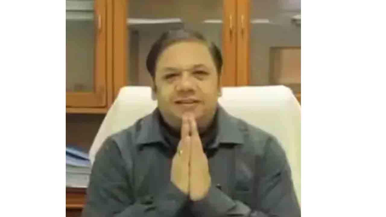 సొంత పనుల కోసం 50 మంది సిబ్బంది