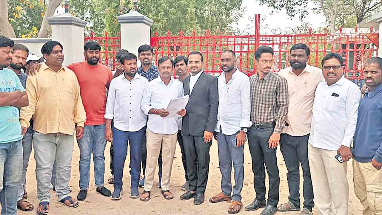 బాల్క సుమన్‌ బాధ్యత ప్రభుత్వానిదే