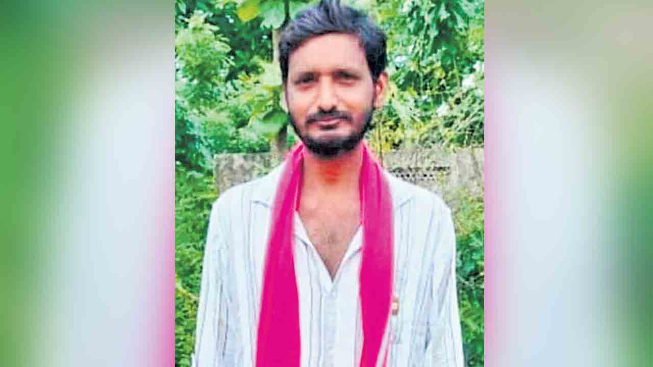 అప్పుల బాధతో రైతు ఆత్మహత్య