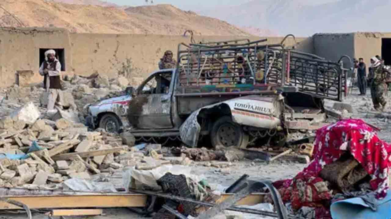 పాక్‌పై అప్ఘాన్‌ ప్రతీకార దాడులు