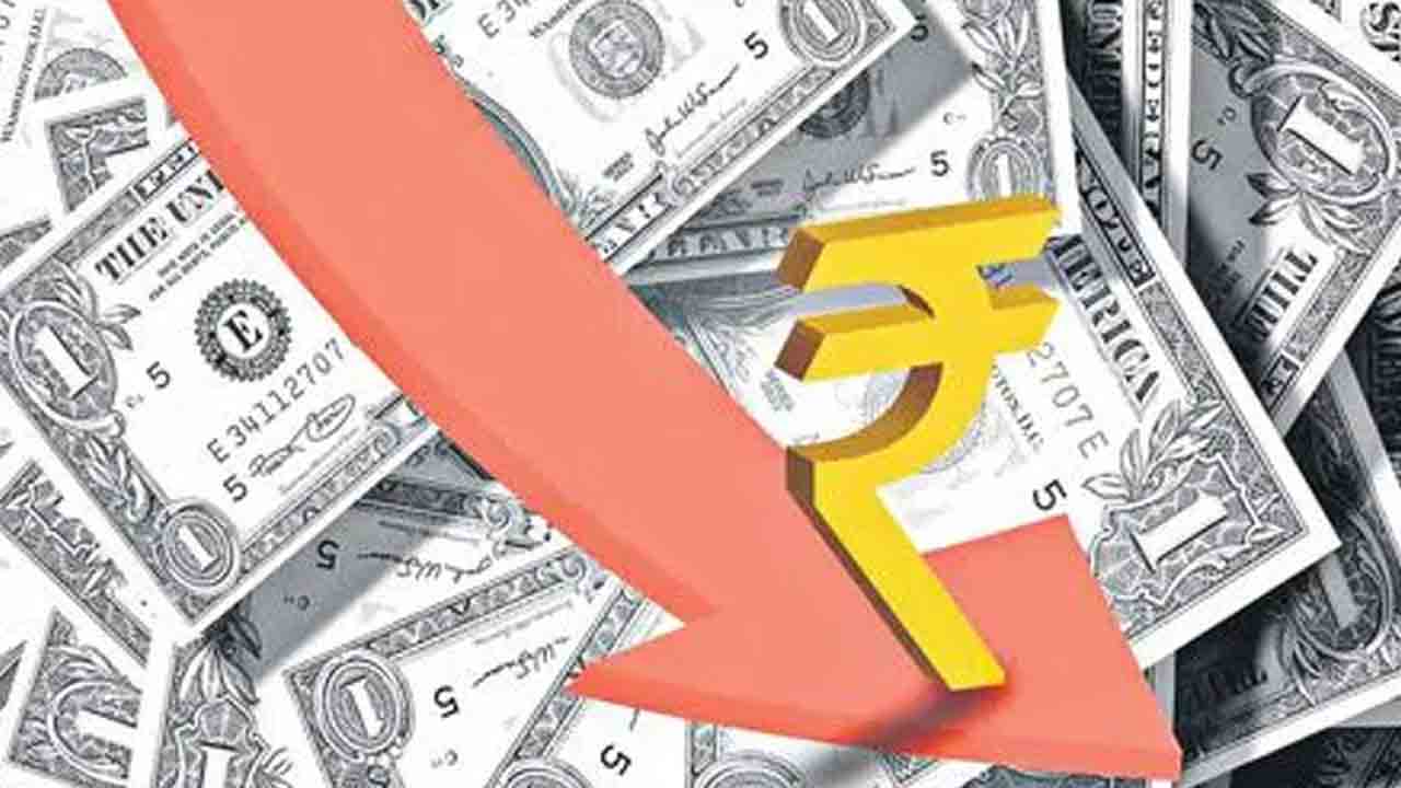 రికార్డుల నుంచి విదేశీ నిల్వలు వెనక్కి