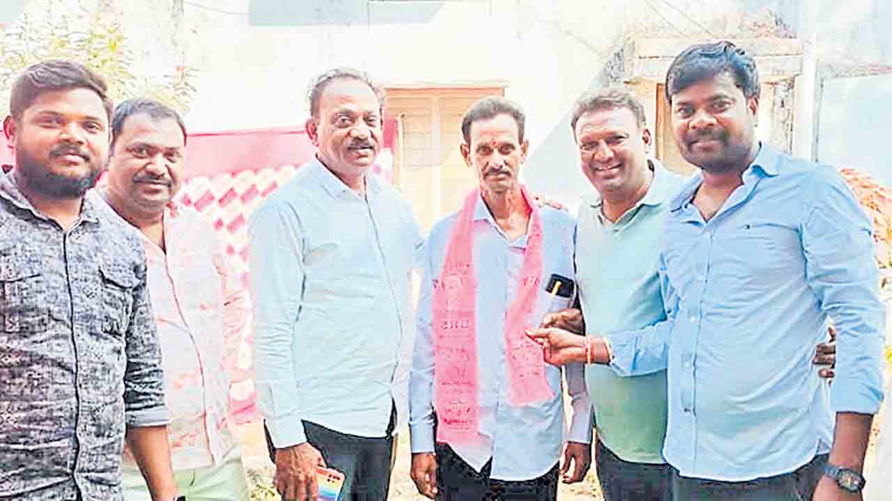 సమస్యలపై ప్రశ్నిస్తే అరెస్టులా?