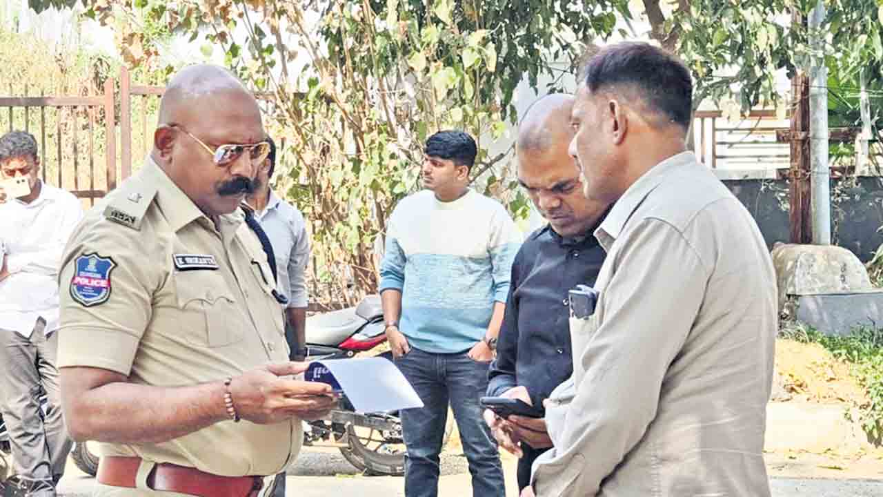 కూల్‌డ్రింక్‌లో మత్తు కలిపి..తాళ్లతో బంధించి..