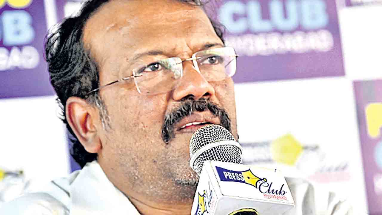 పొంగులేటిది అధికార దుర్వినియోగం