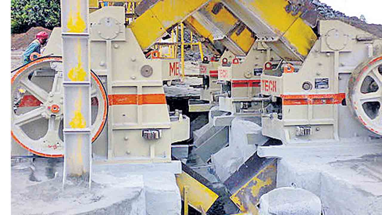 Telangana | స్టోన్‌ క్రషర్లకు రాయల్టీ షాక్.. కొత్త నిబంధనలు తెర మీదికి తెచ్చిన ప్రభుత్వం