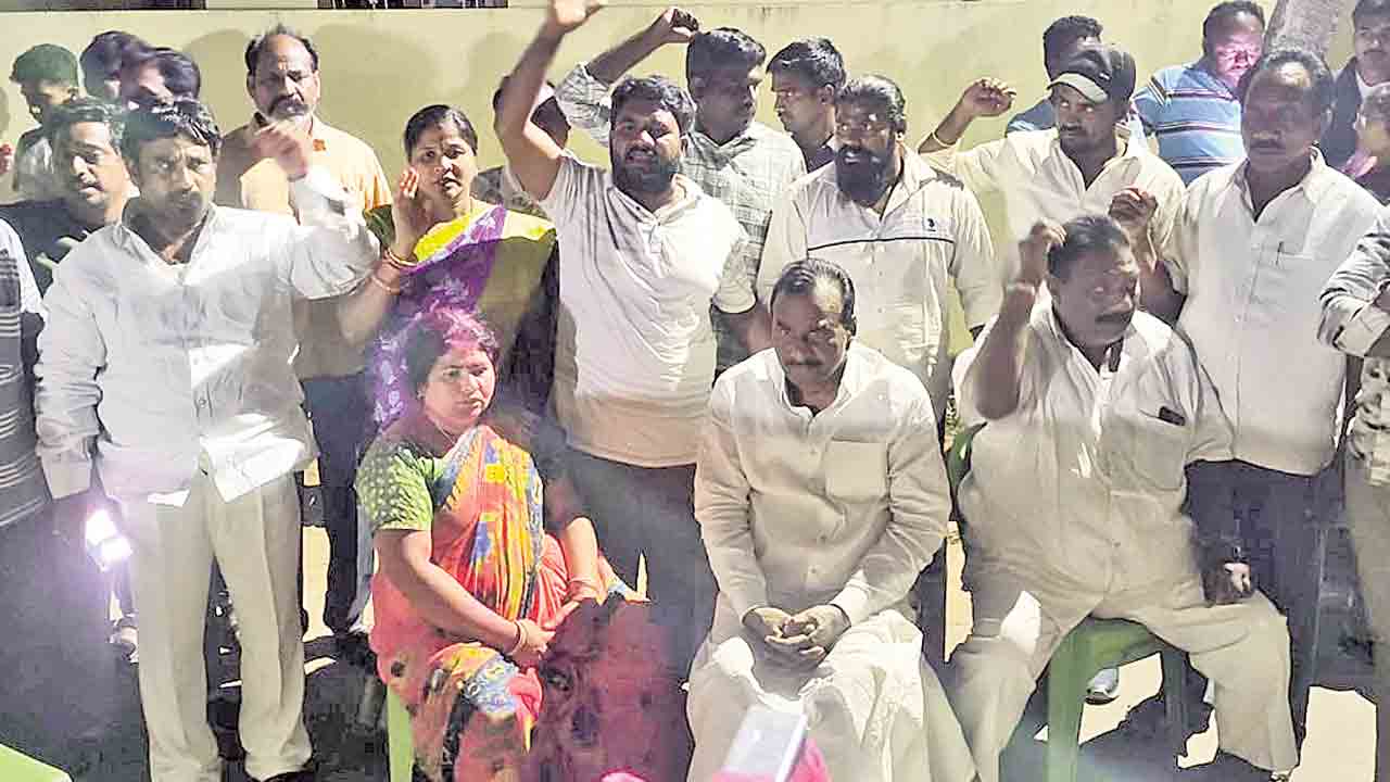 Municipal Elections | అధికార పార్టీ అరాచకం.. గెలిచిన అభ్యర్థులపై దాడులు, కిడ్నాప్‌లకు తెగబడిన కాంగ్రెస్