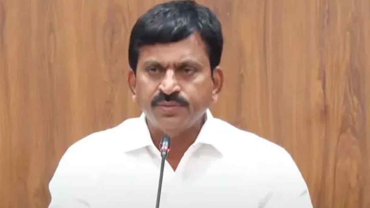 తహసీల్దార్‌, ఆర్డీవో ఆఫీసులకు భవనాలు : పొంగులేటి