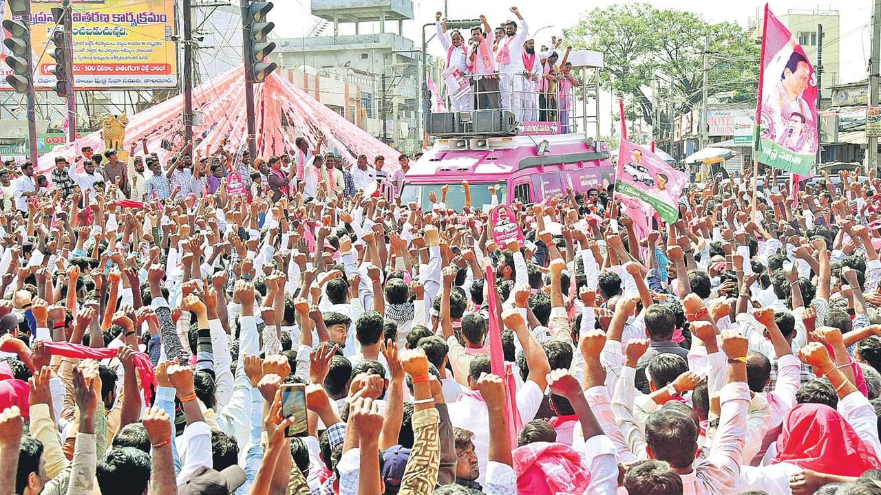 కారు టాప్‌ గేర్‌.. గులాబీ క్యాడర్‌లో జోష్‌