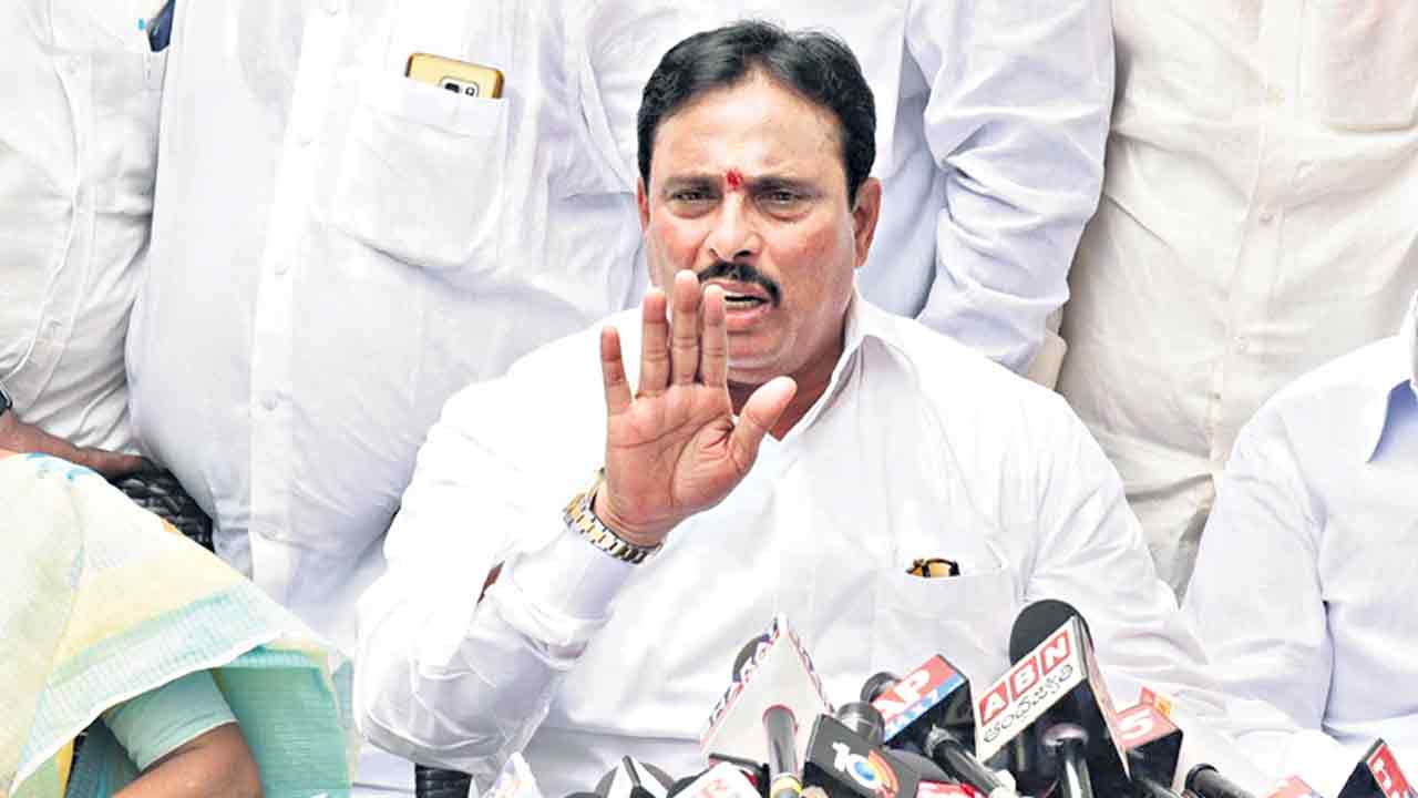 క్రాస్‌ ఎగ్జామినేషన్‌కు దానం డుమ్మా