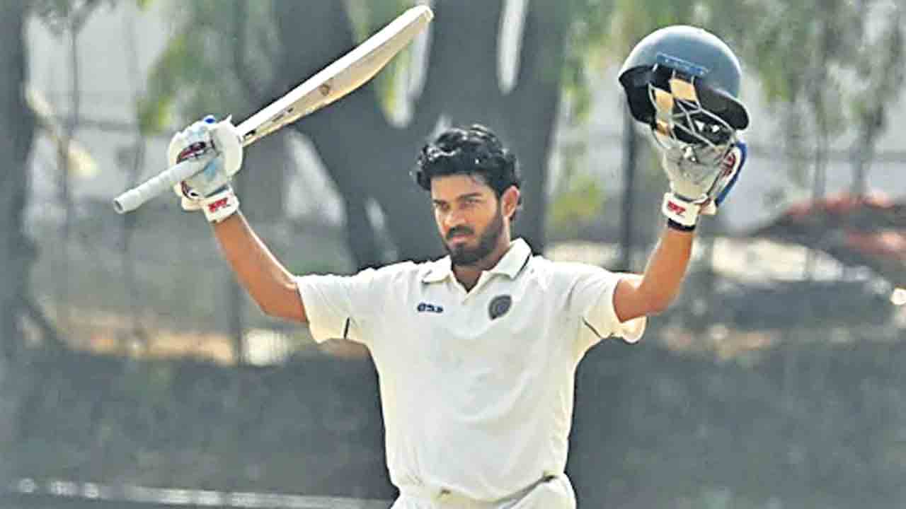 ప్రజ్ఞయ్‌రెడ్డి సెంచరీ