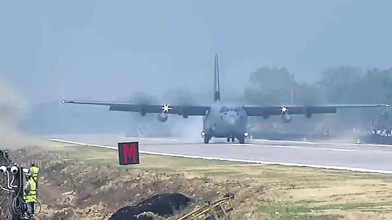 ‘ఈశాన్యం’లో తొలి ఎమర్జెన్సీ ల్యాండింగ్‌ షురూ