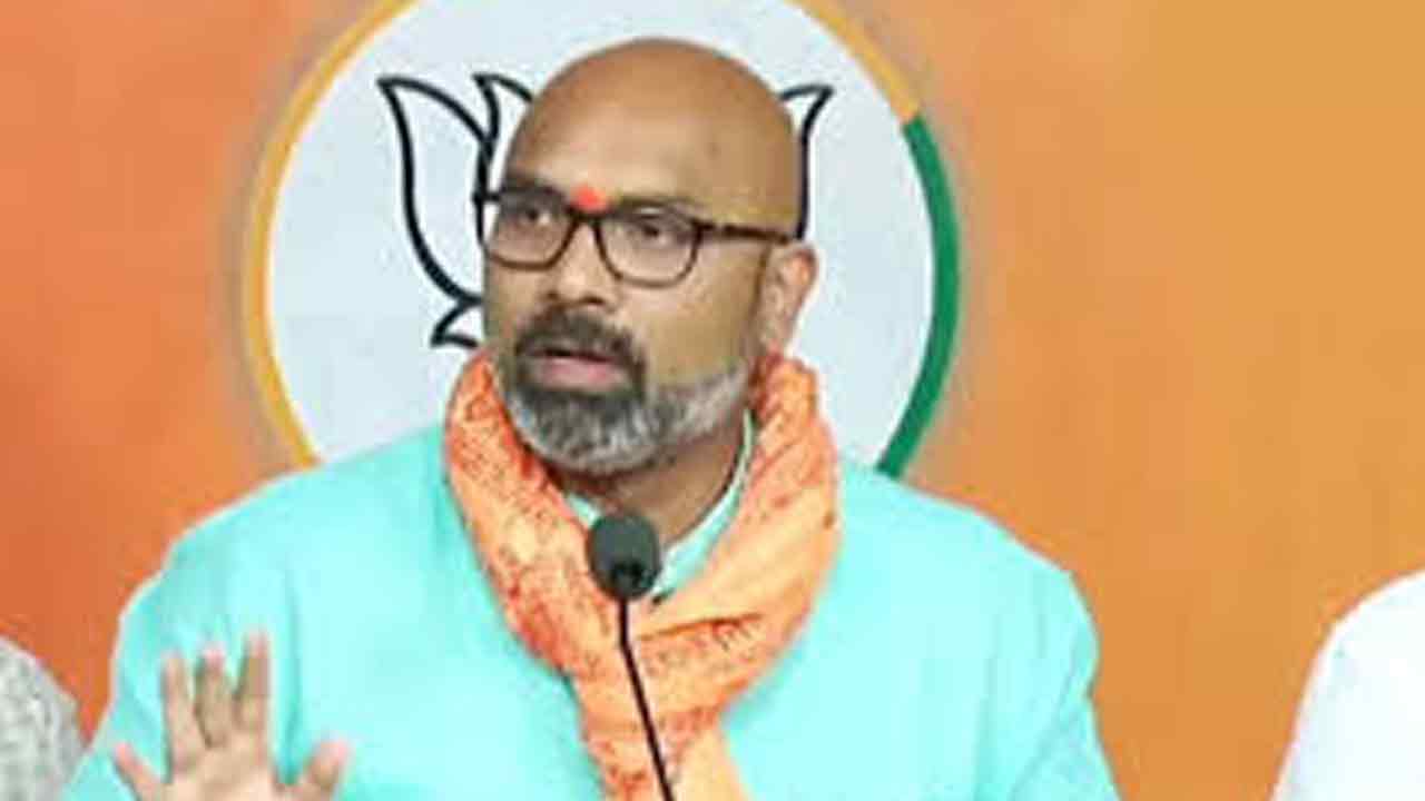 Dharmapuri Arvind | ల్యాండ్ సెటిల్‌మెంట్లే సీఎం పని.. బిల్డర్లే టార్గెట్‌గా రేవంత్ బ్యాక్ ఆఫీస్.. ఎంపీ అర్వింద్ సంచలన వ్యాఖ్యలు