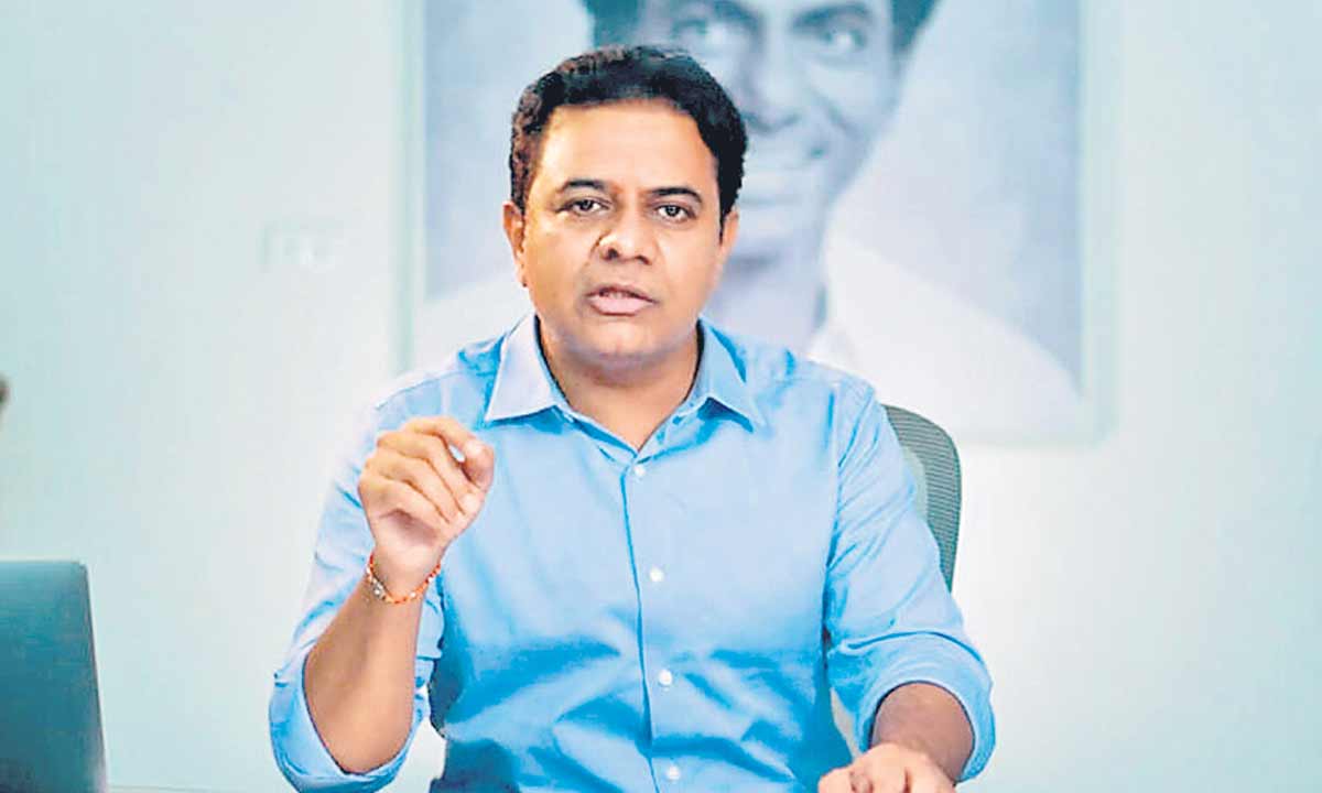 రేవంతే బ్లాక్‌ మెయిలర్‌!