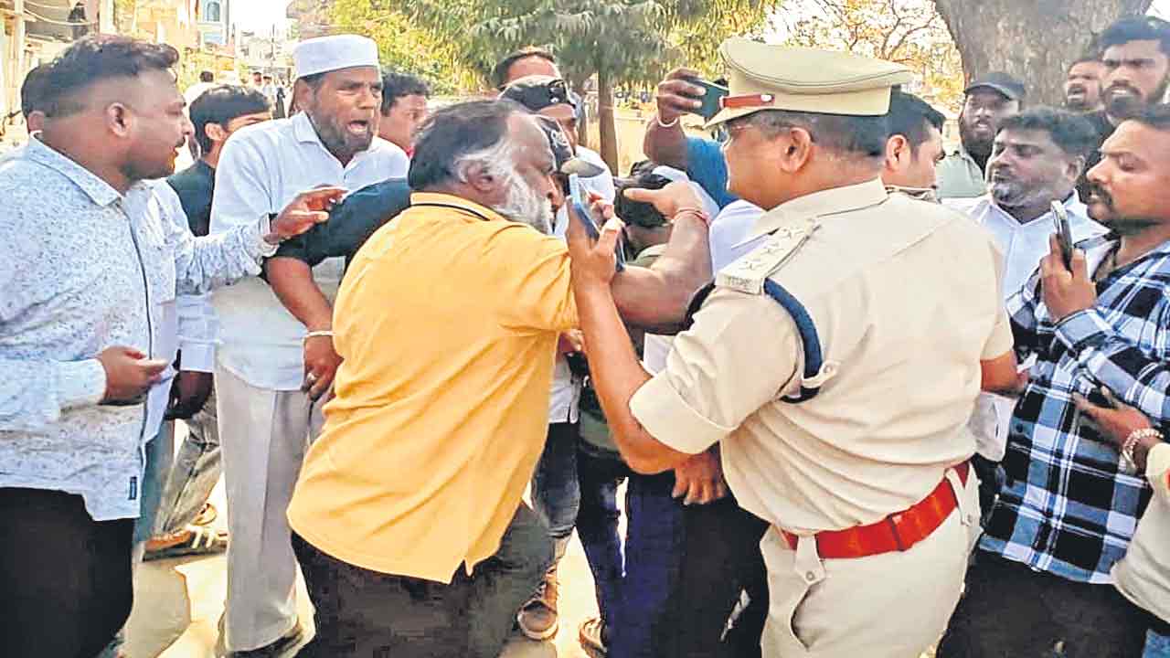 సీఐపై జగ్గారెడ్డి బూతులు