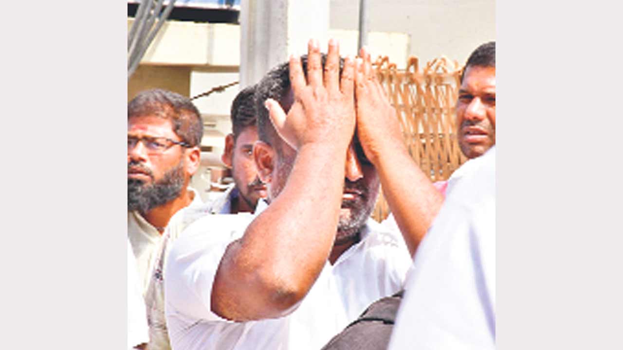 వనపర్తి కాంగ్రెస్‌లో కుంపటి