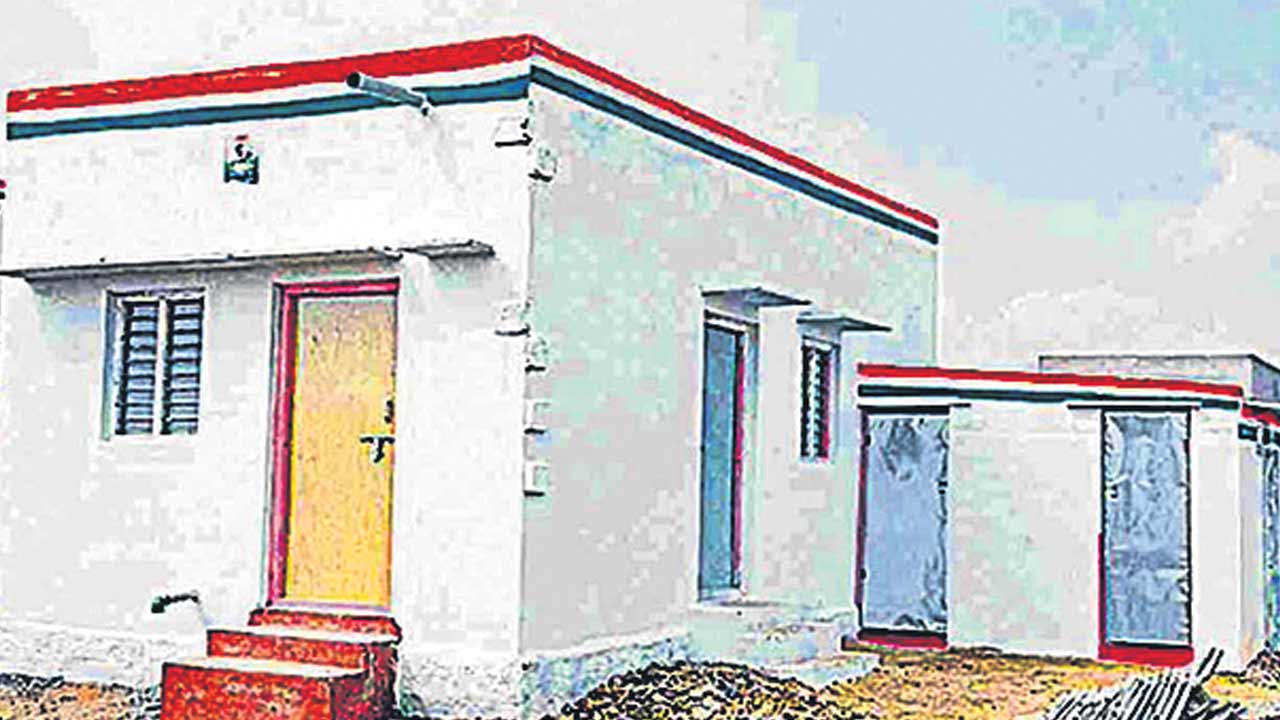 Indiramma Illu | స్థలాలు లేనివారికి ఇందిరమ్మ ఇండ్లు లేనట్టే!.. మిగిలిపోయిన డబుల్‌ బెడ్రూమ్‌ ఇండ్లతోనే సరిపెట్టే యోచన