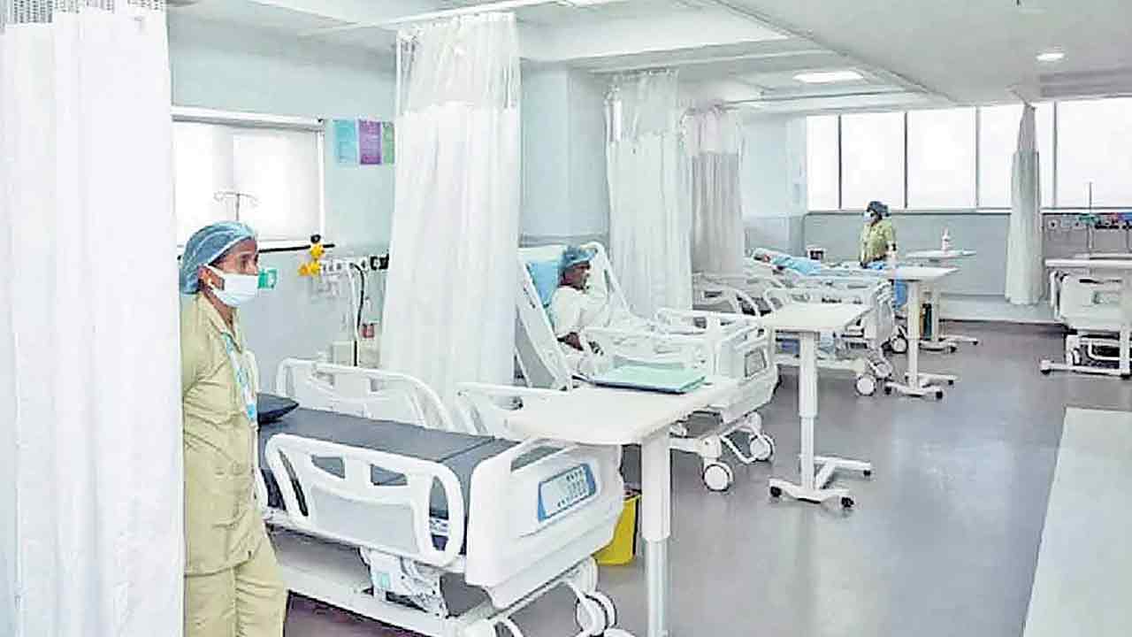 ఈహెచ్‌ఎస్‌ కన్నా..ప్రైవేట్‌ పాలసీయే మిన్న!