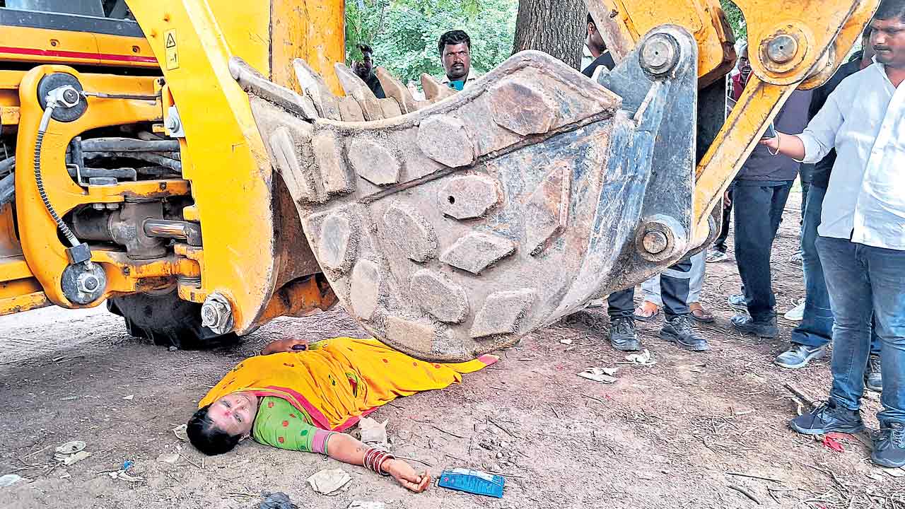 Revanth Reddy | కూల్చుకుతింటున్న కాంగ్రెస్‌ సర్కార్‌.. సామాన్యుడే టార్గెట్‌గా రేవంత్‌ బుల్డోజర్‌రాజ్‌