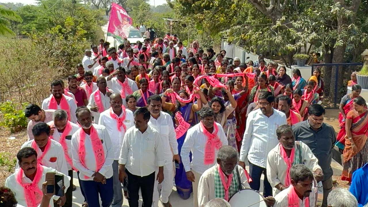 ఓట్లొస్తే రైతుభరోసా గుర్తొస్తది..