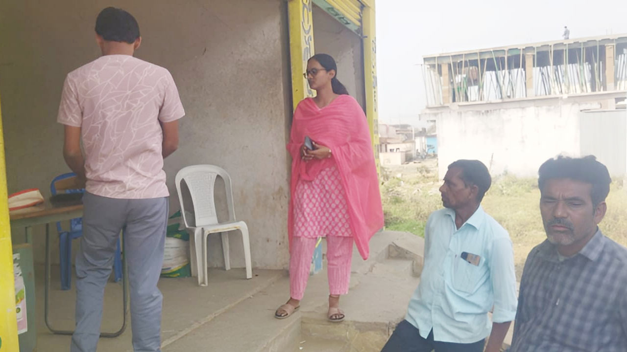 Kubeer | అధిక ధరలకు ఎరువులు విక్రయిస్తే లైసెన్సులు రద్దు చేస్తాం