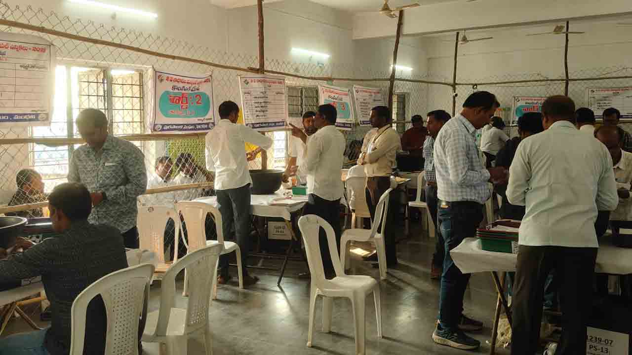 Aija municipality | అయిజ మున్సిపాలిటీలో బీఆర్‌ఎస్‌ ఘన విజయం