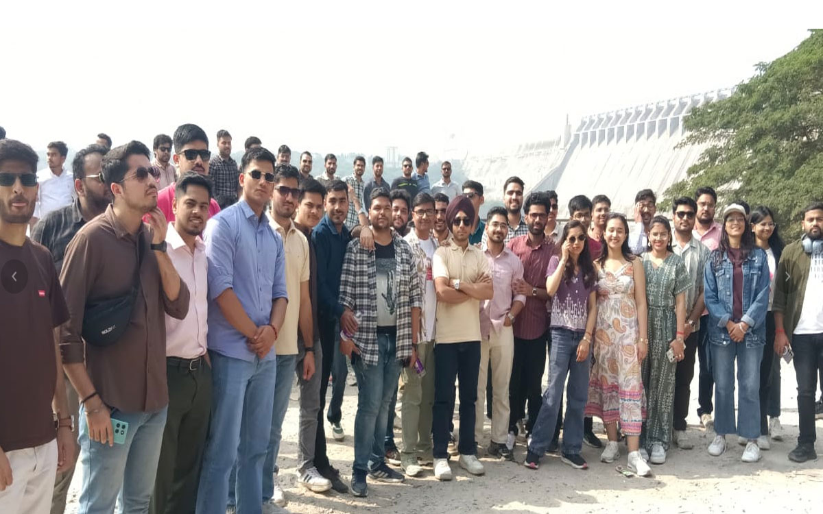 నాగార్జున‌సాగర్‌ను సందర్శించిన అసిస్టెంట్ సెక్షన్ ఆఫీసర్లు