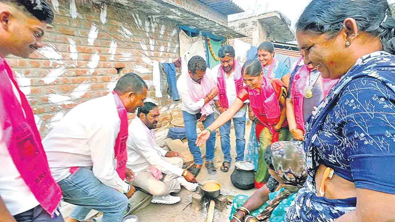 బీసీలను ఇతరులుగా ముద్ర వేసే కుట్ర.. బీసీ జేఏసీ చైర్మన్‌ కుమారస్వామి