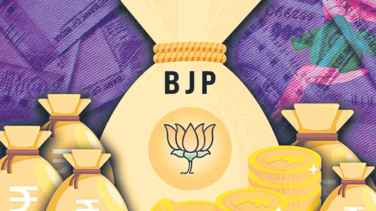 రాజకీయ విరాళాల్లో 82% బీజేపీకే!