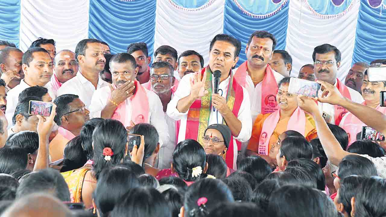 అవమానించినోళ్లకు బుద్ధి చెప్పండి