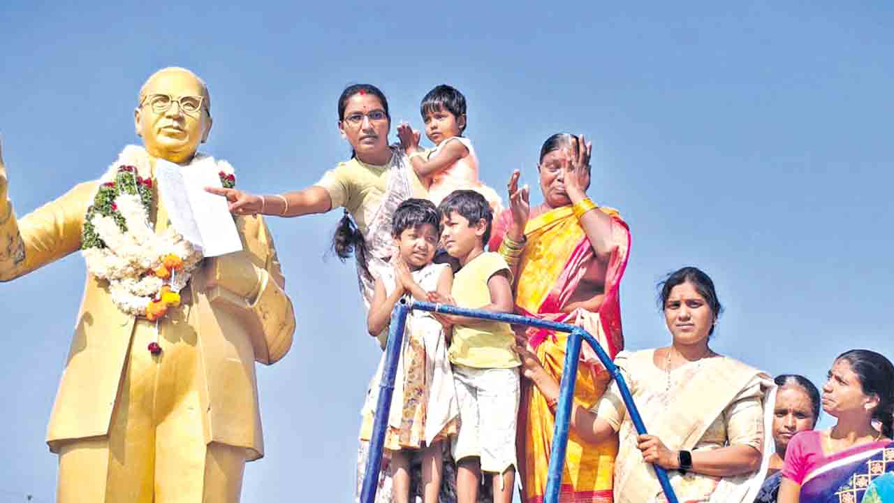 కాంగ్రెస్‌ మార్క్‌ రాజకీయం