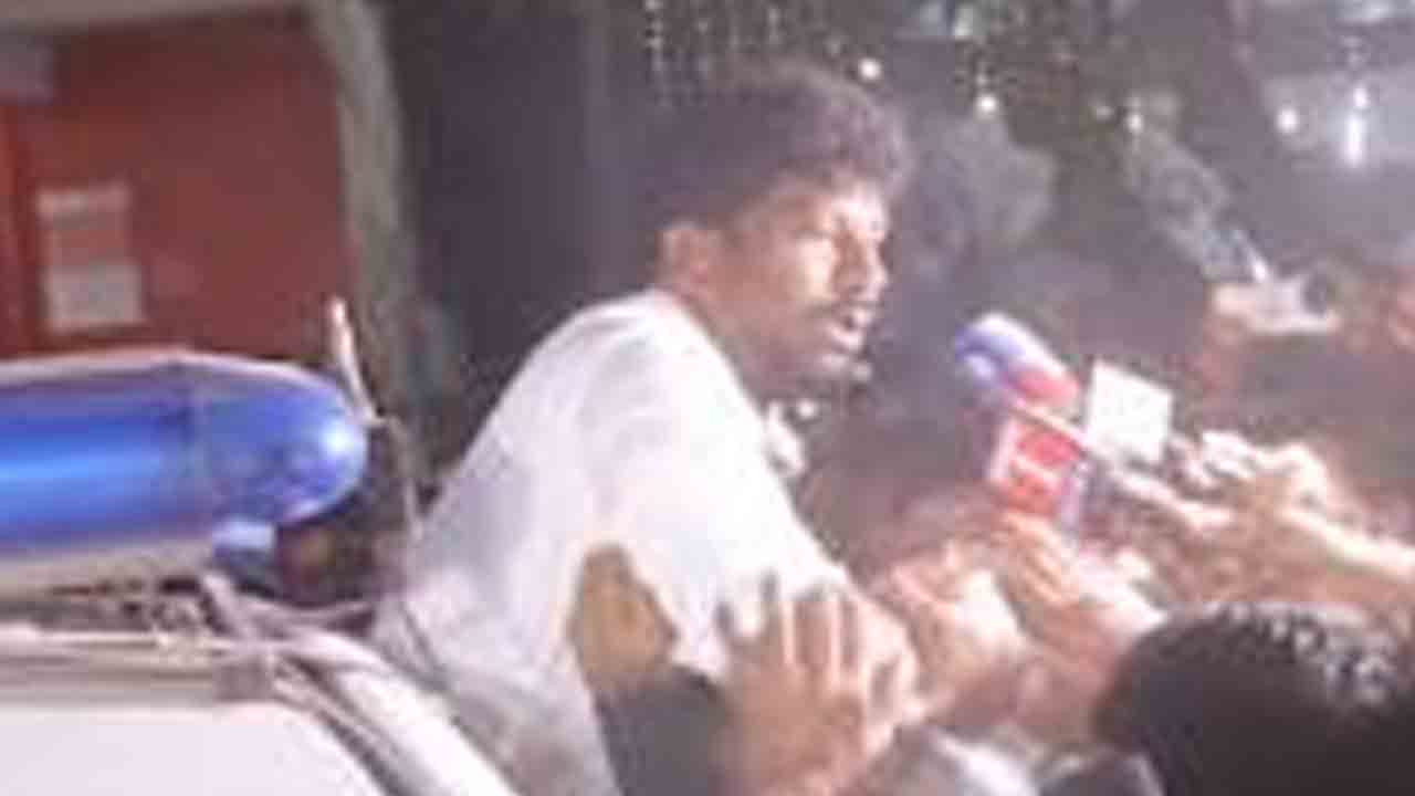 బాల్క సుమన్‌ కస్టడీ, బెయిల్‌ పిటిషన్లు వాయిదా