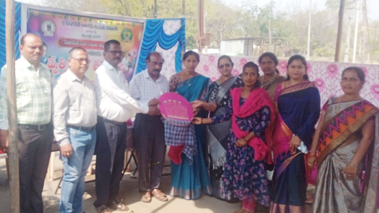 Tandoor | మహిళలు వంటింటికి పరిమితం కాకుండా అన్ని రంగాల్లో రాణించాలి