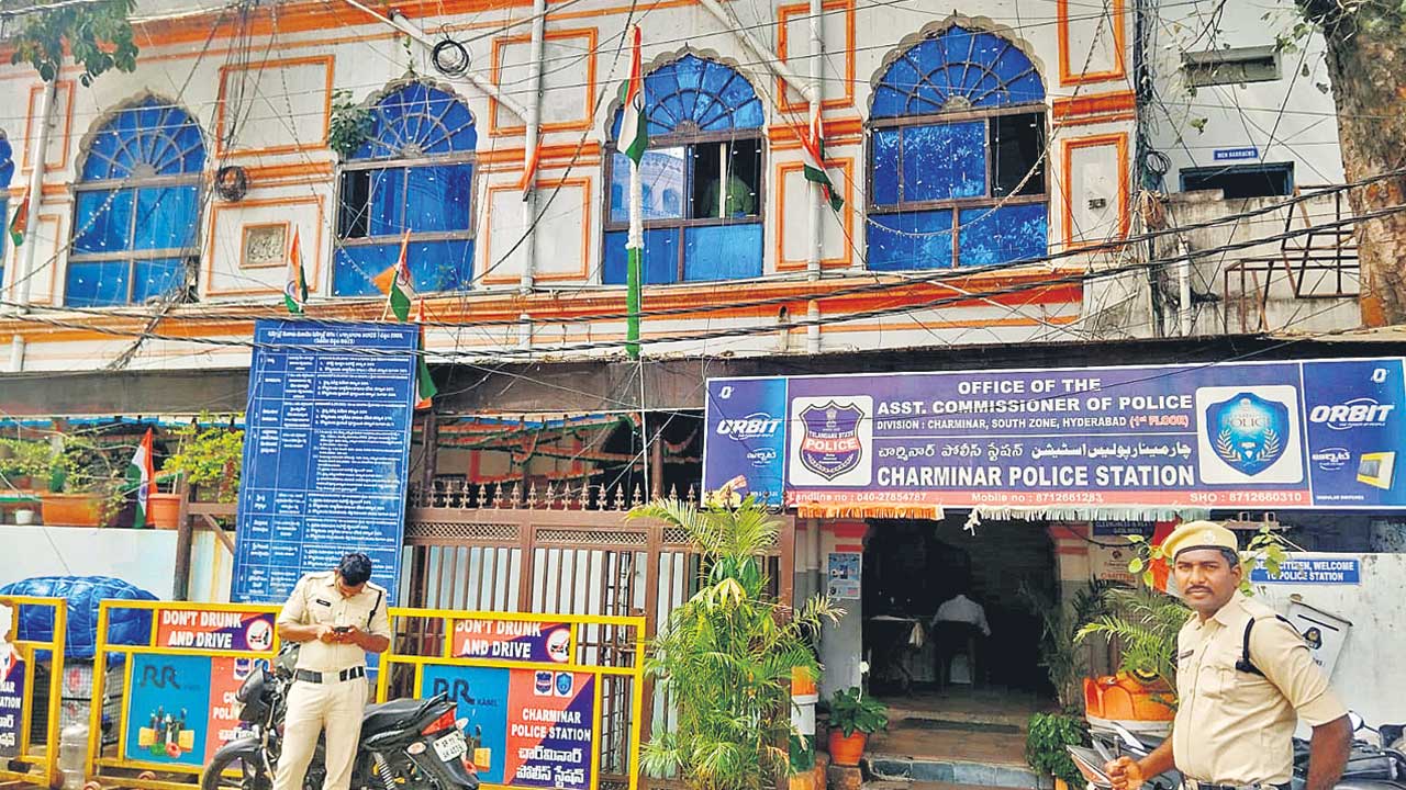 ఆ స్టేషన్‌కు ఎస్‌హెచ్‌వో లేడు..!