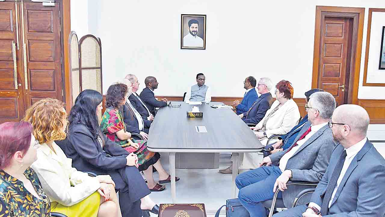 సీఎస్‌ రామృష్ణారావుతో ఇస్టా బృందం భేటీ