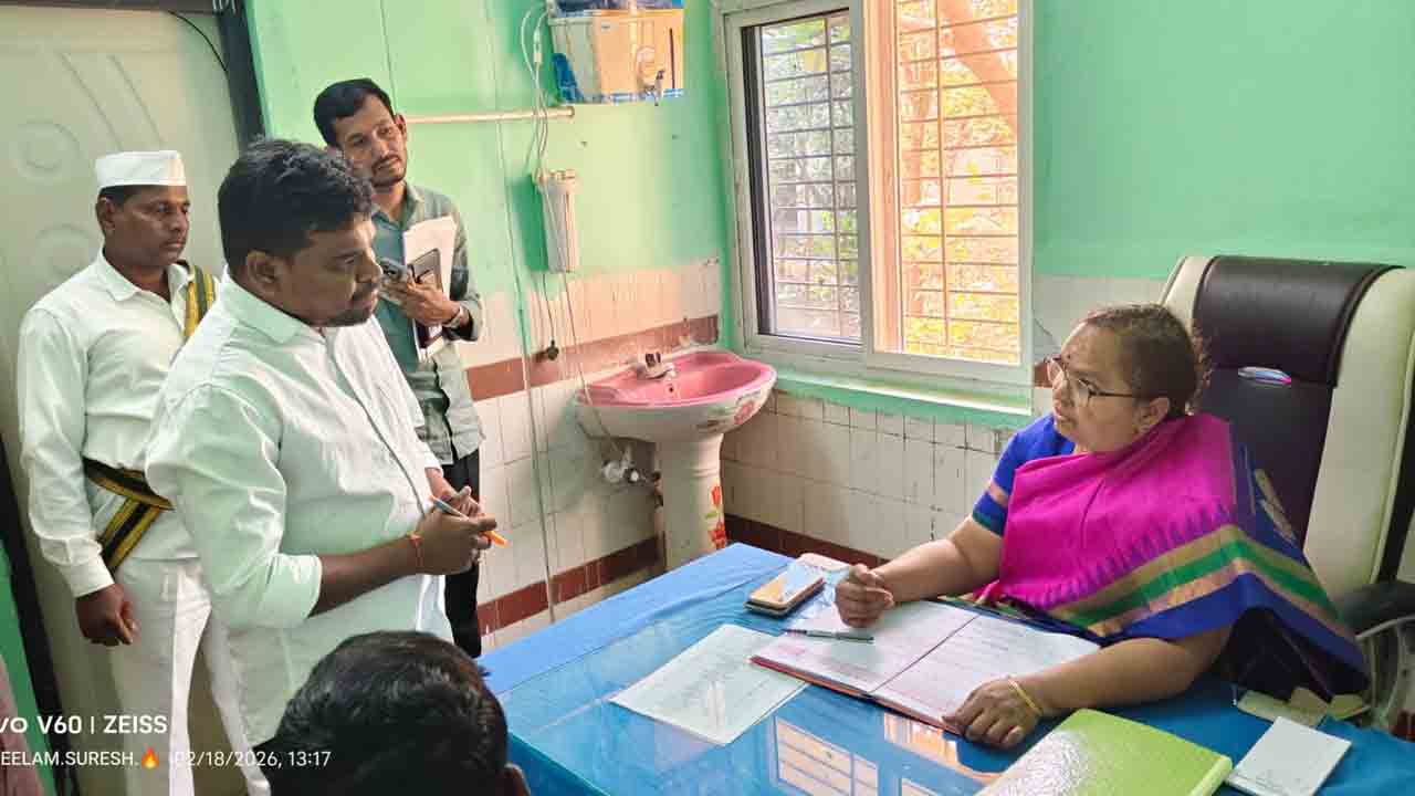 Collector Hymavathi | భోజనం, వసతి విషయంలో విద్యార్థులకు కొరత లేకుండా చూడాలి.. ఆకస్మిక తనిఖీల్లో కలెక్టర్ హైమావతి