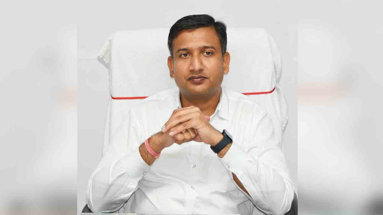 రిమ్స్‌ ఎస్‌ఎన్‌సీయూ విభాగానికి జాతీయ గుర్తింపు.. ఆదిలాబాద్‌ కలెక్టర్‌ రాజర్షి షా