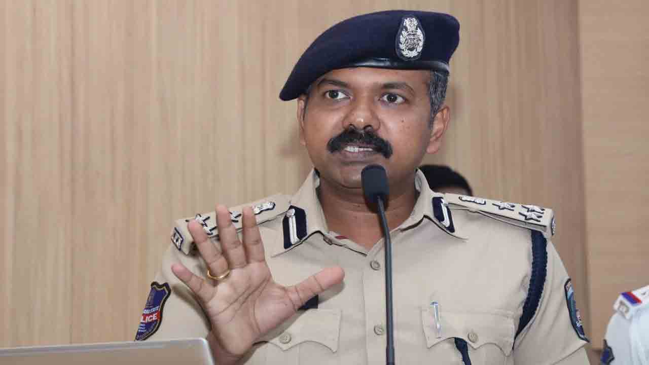 నంబర్‌ ప్లేట్‌ మార్చి…