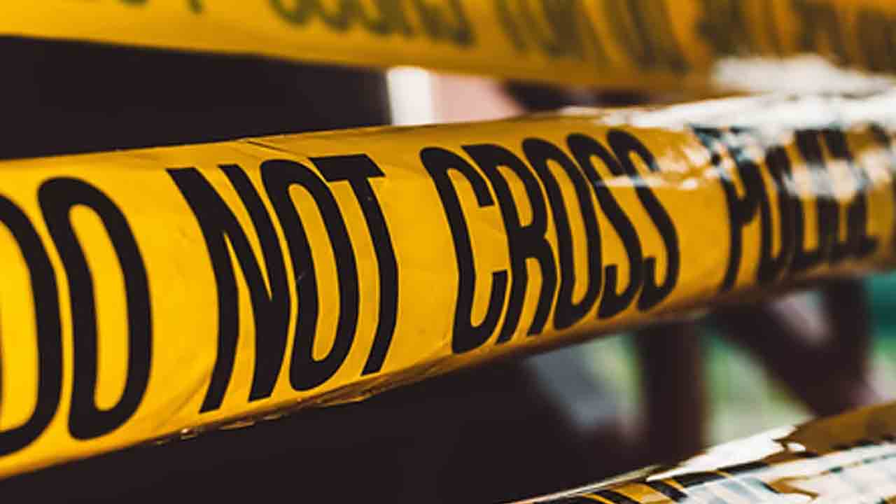 Crime news | ఢిల్లీలో దారుణం.. భార్య, ముగ్గురు ఆడబిడ్డలను చంపి భర్త పరార్‌