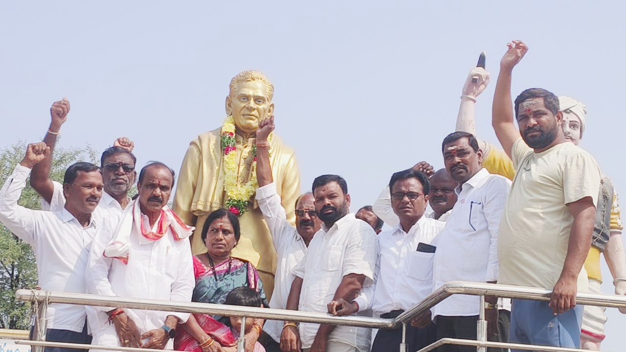 Munugode | ఘనంగా మాజీ ఎంపీ బొమ్మగాని ధర్మభిక్షం జయంతి వేడుకలు