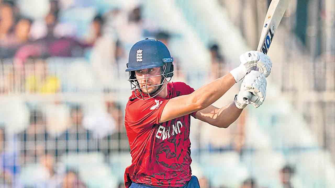 సూపర్‌-8కు ఇంగ్లండ్‌.. పోరాడి ఓడిన ఇటలీ