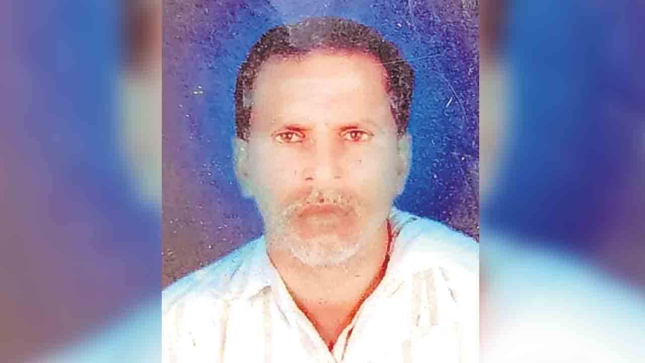 అప్పుల బాధతో రైతు ఆత్మహత్య