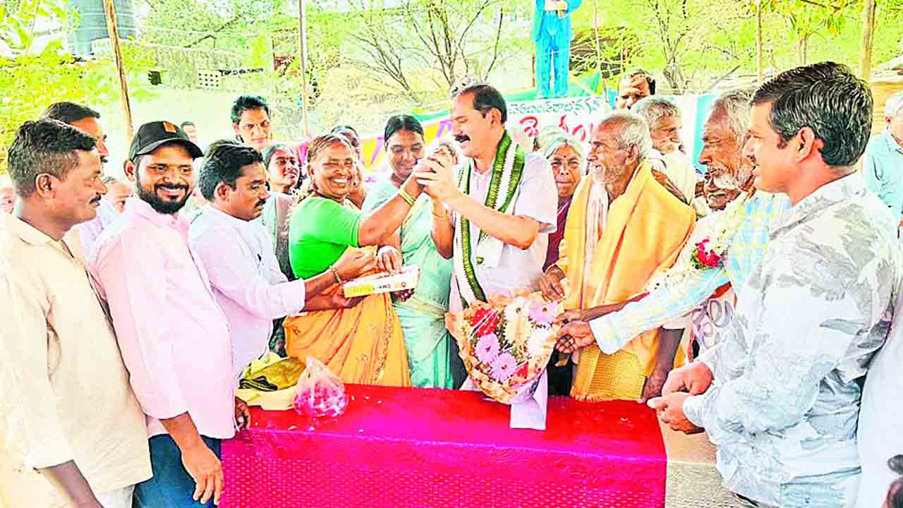 పేదల జోలికొస్తే ఊరుకోం..