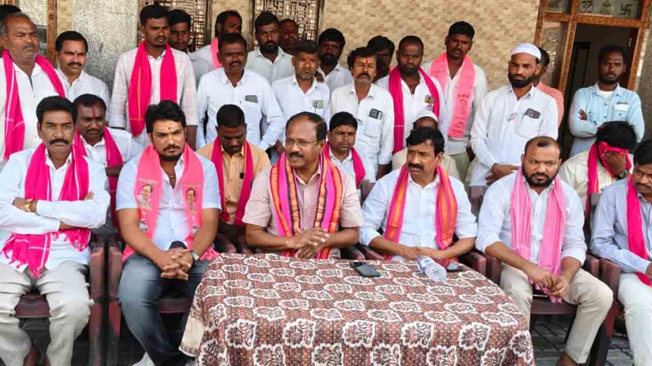 కేసీఆర్‌ను తిట్టడమే రేవంత్‌రెడ్డి పని