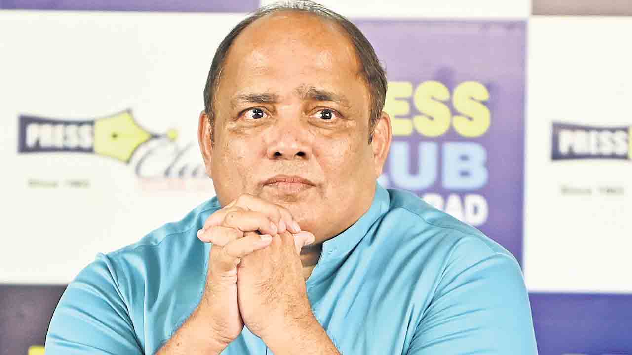 గాంధీ ప్రాజెక్టు నాకిస్తే అద్భుతం చేస్తా.. మధు పార్క్‌ రిడ్జ్‌ అపార్ట్‌మెంట్‌ నివాసి రమణారెడ్డి